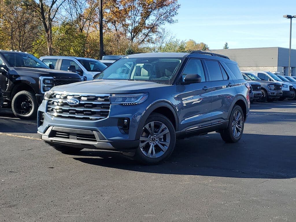 2026 Ford Explorer Active AWD