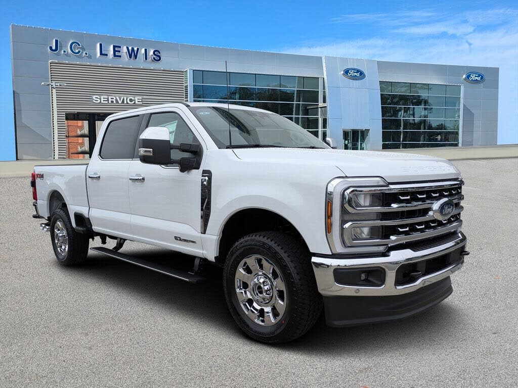 2026 Ford F-350 Super Duty Lariat Crew Cab 4WD