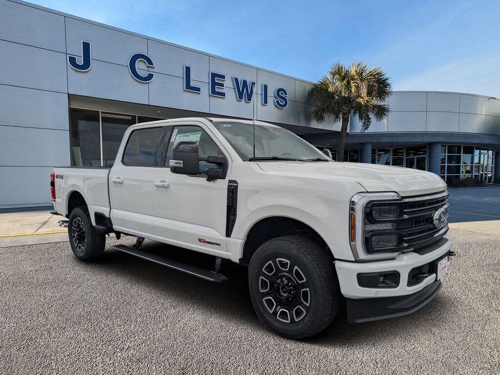 2025 Ford F-250 Super Duty Platinum Crew Cab 4WD