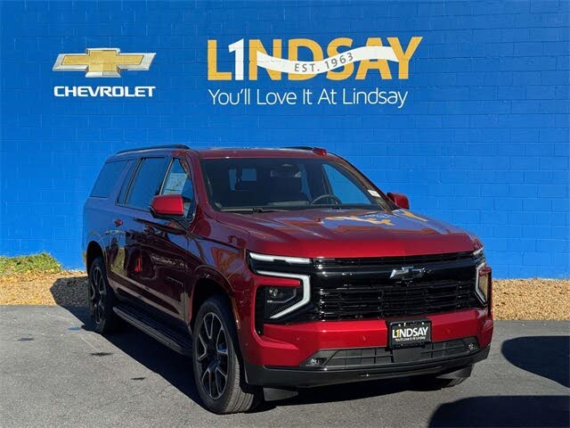 2026 Chevrolet Suburban RST 4WD