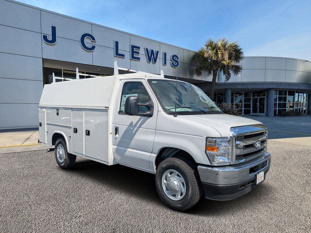 2026 Ford E-Series Chassis E-350 SD Cutaway 138 RWD