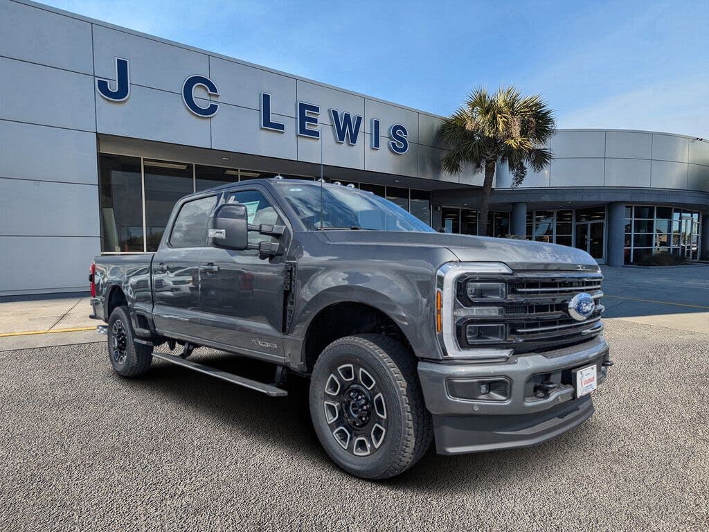 2026 Ford F-250 Super Duty Platinum Crew Cab 4WD