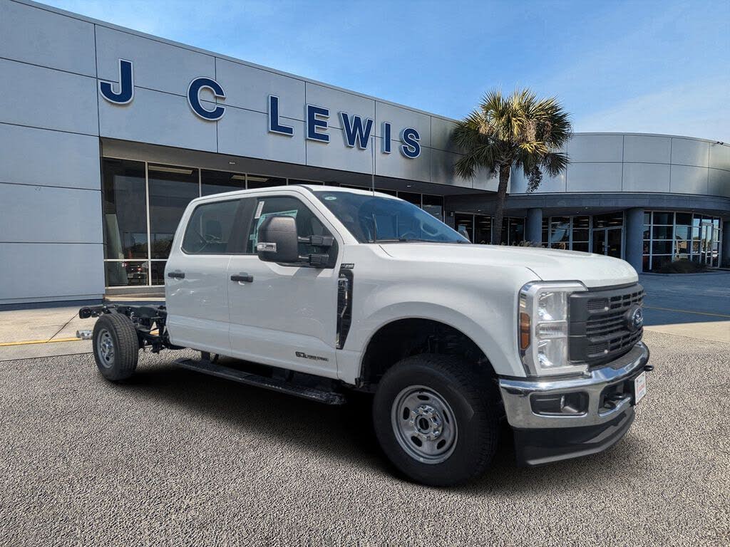 2026 Ford F-250 Super Duty XL Crew Cab LB 4WD