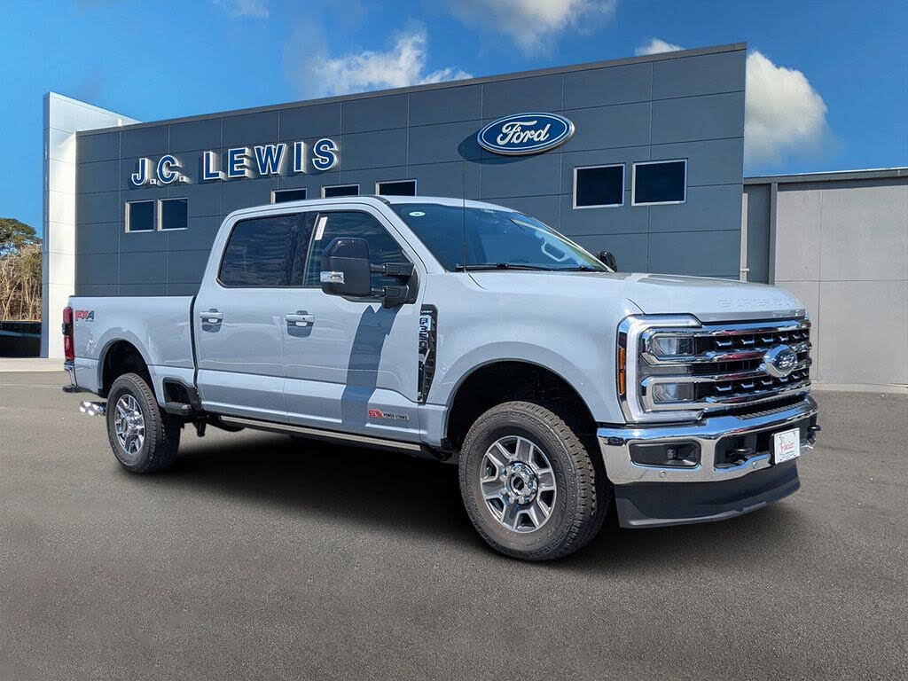 2026 Ford F-350 Super Duty Lariat Crew Cab 4WD