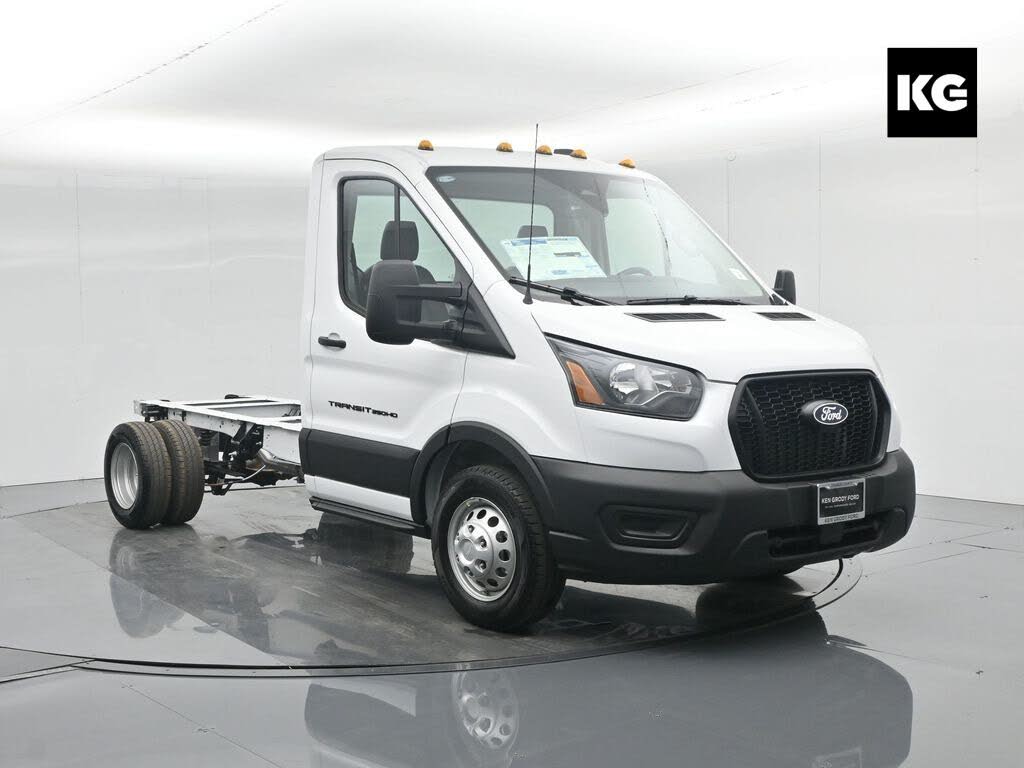 2026 Ford Transit Chassis 350 HD 11000 GVWR 156 DRW RWD