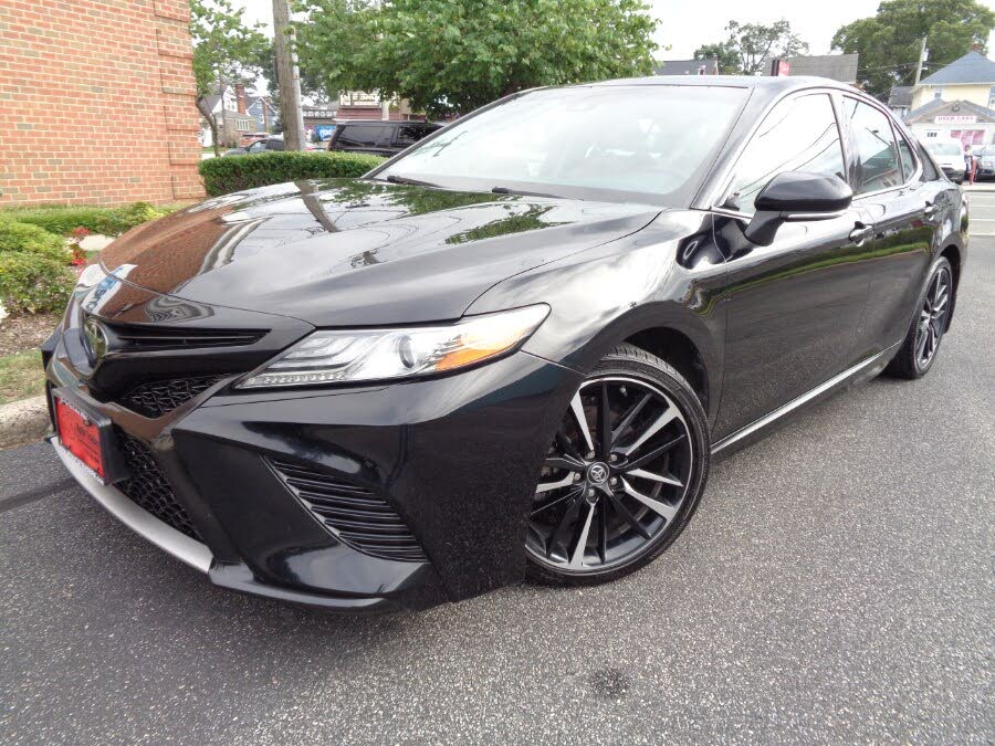 2019 Toyota Camry XSE FWD