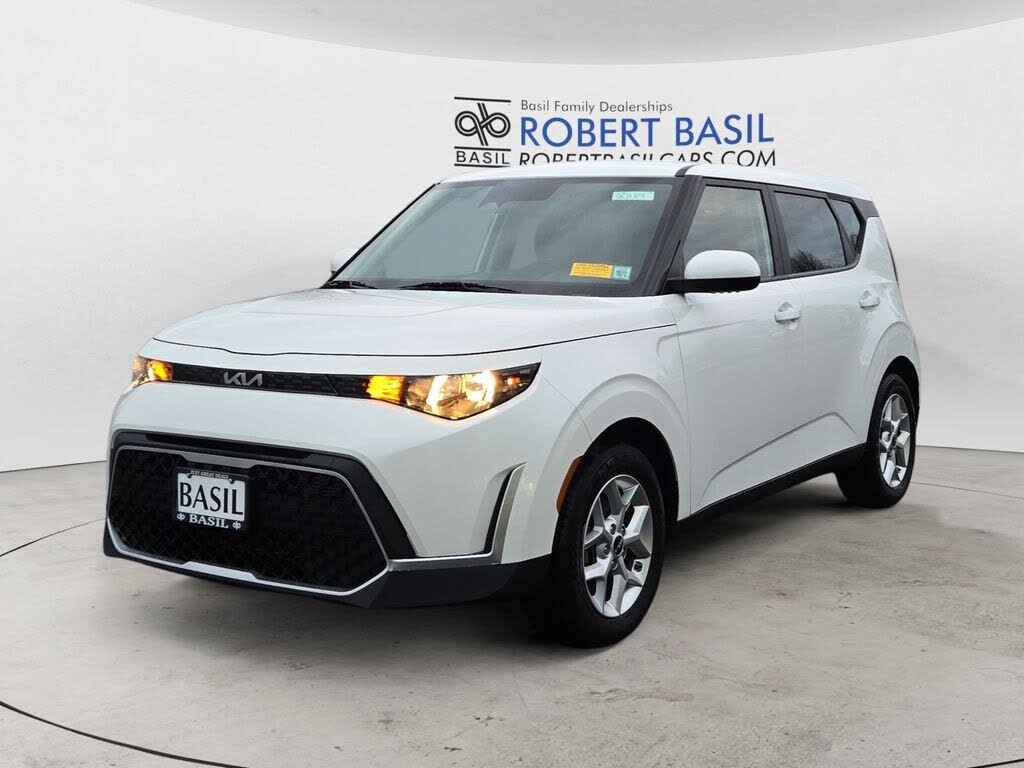 2023 Kia Soul LX FWD