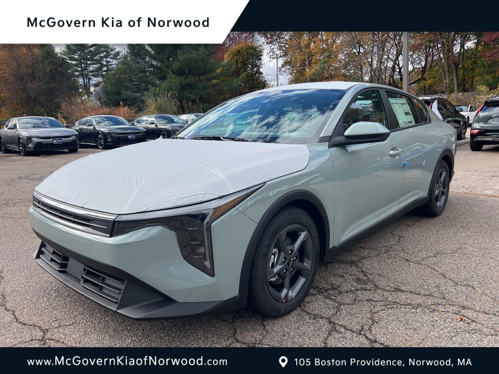 2025 Kia K4 LXS FWD