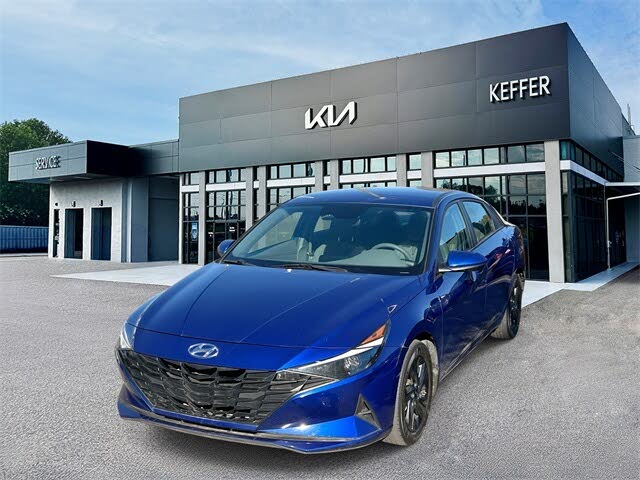 2022 Hyundai Elantra SEL FWD