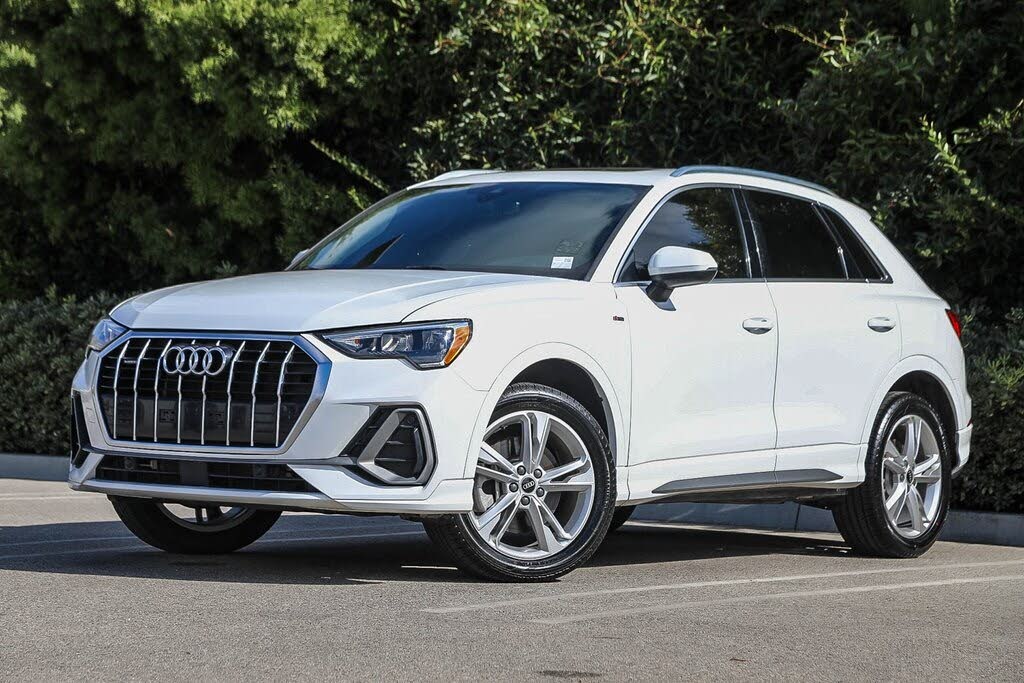 2022 Audi Q3 quattro Premium S Line 45 TFSI