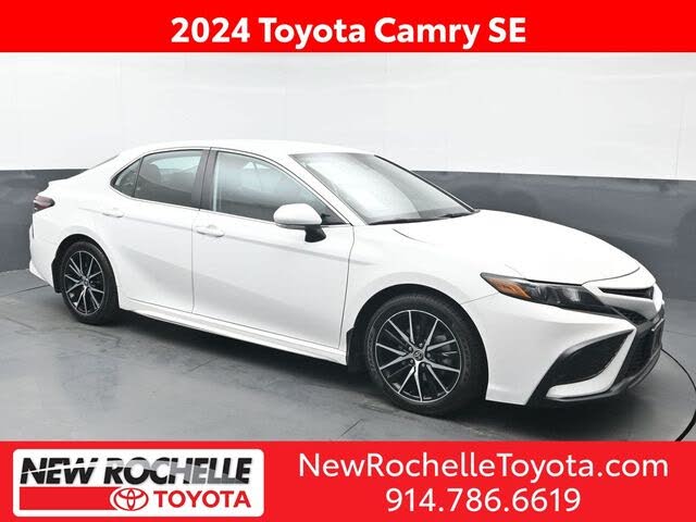 2024 Toyota Camry Hybrid SE FWD