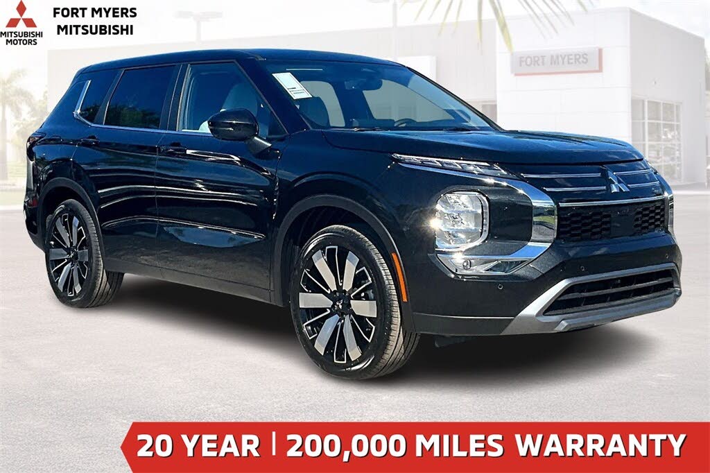 2025 Mitsubishi Outlander SE FWD