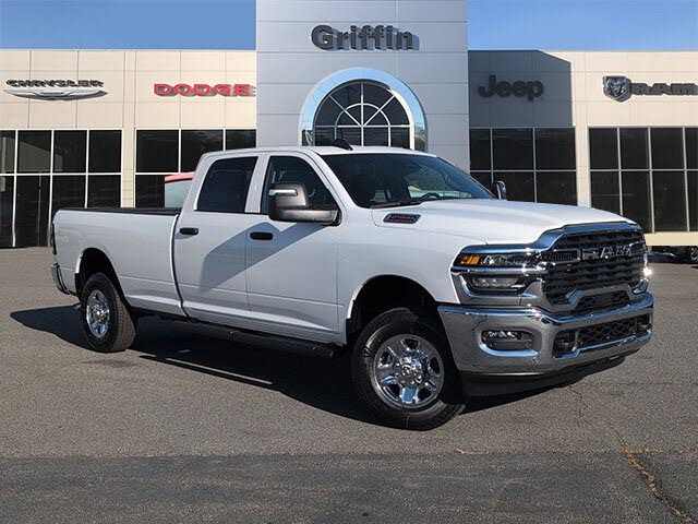2026 RAM 2500 Tradesman Crew Cab LB 4WD