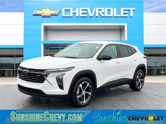 2025 Chevrolet Trax RS with 1RS FWD