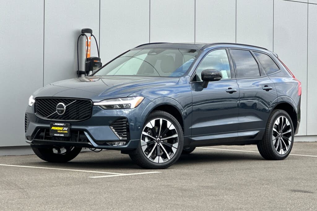2026 Volvo XC60 B5 Plus AWD