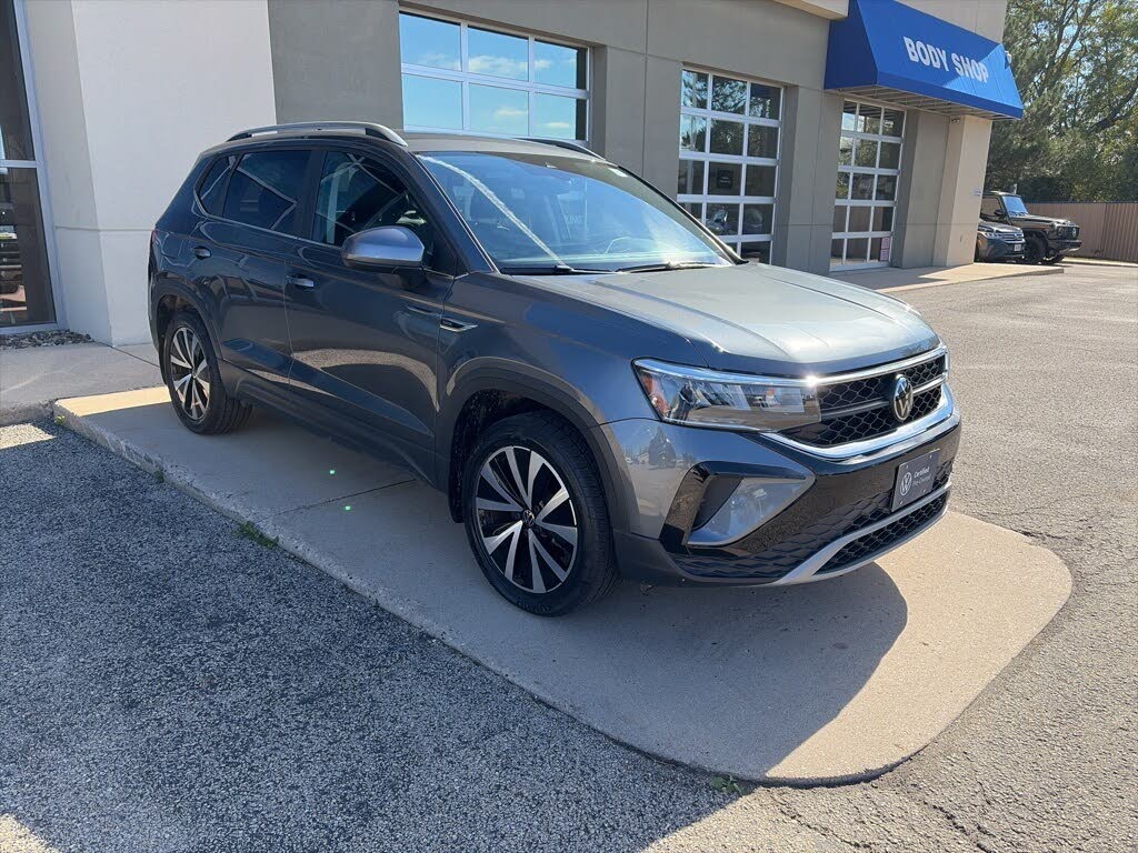 2023 Volkswagen Taos SE 4Motion