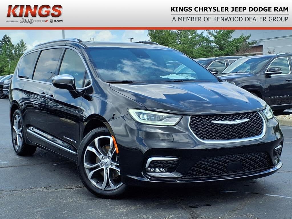 2025 Chrysler Pacifica Pinnacle FWD