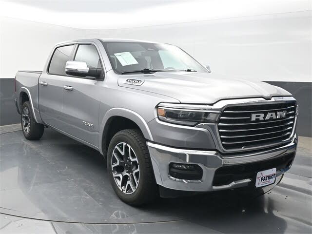2025 RAM 1500 Laramie Crew Cab 4WD