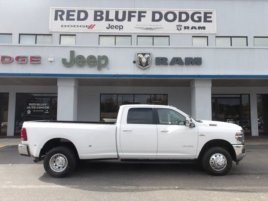 2025 RAM 3500 Laramie Crew Cab LB DRW 4WD