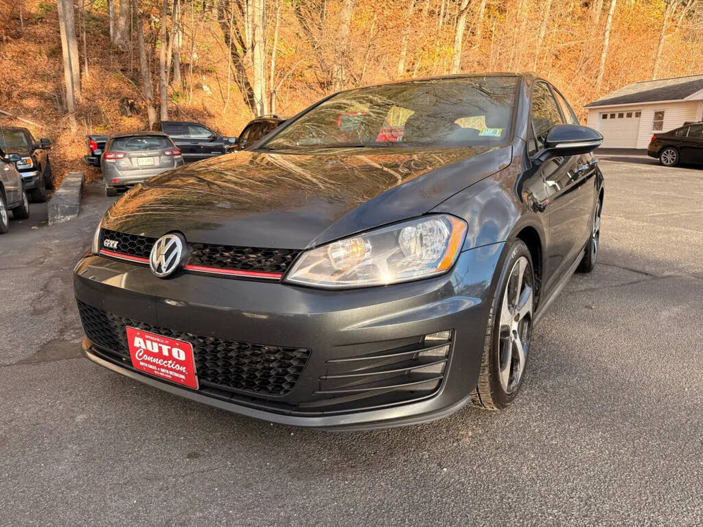 2017 Volkswagen Golf GTI 2.0T S 4-Door FWD