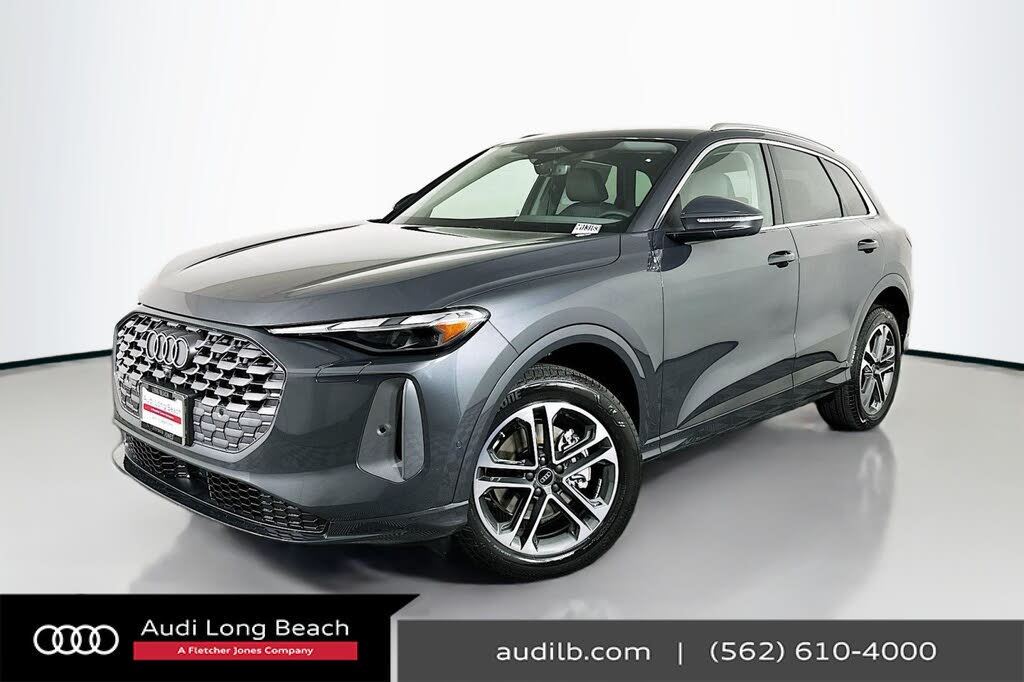 2025 Audi Q5 quattro Premium 40 TFSI