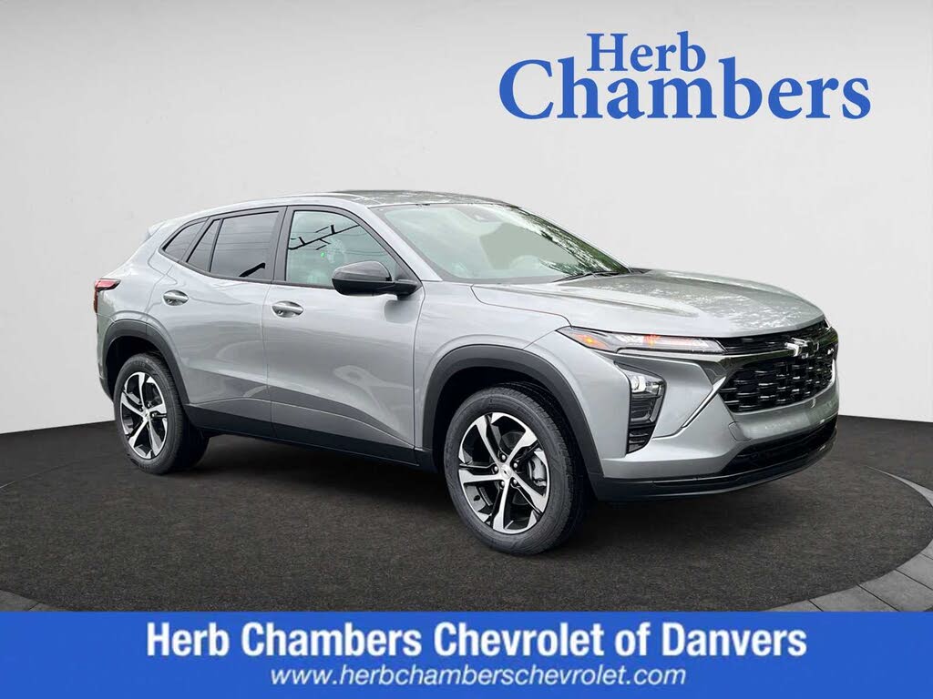 2025 Chevrolet Trax RS with 1RS FWD