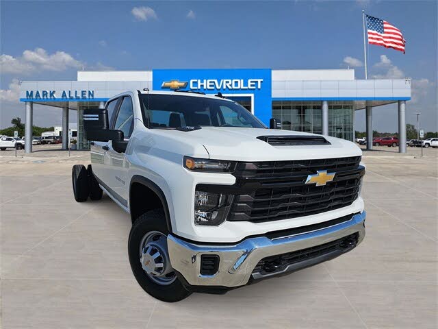 2026 Chevrolet Silverado 3500HD Work Truck Crew Cab LB 4WD