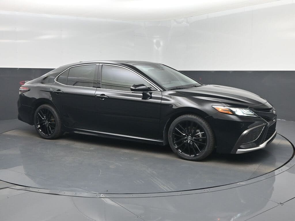 2021 Toyota Camry XSE FWD