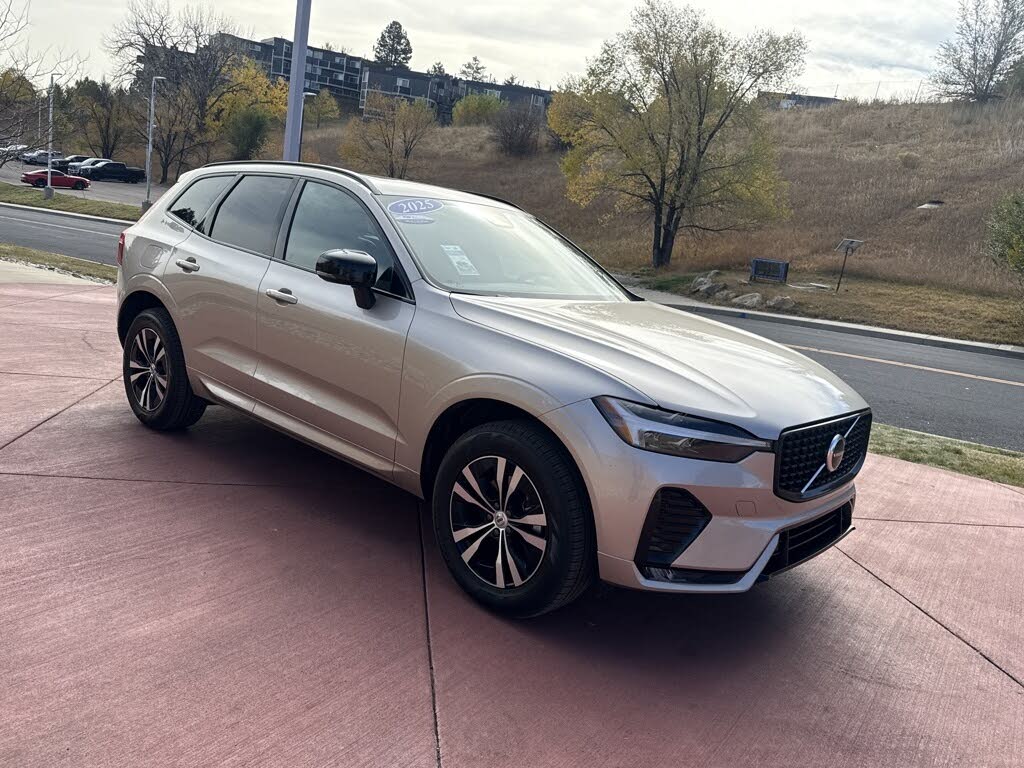 2025 Volvo XC60 B5 Core Dark Theme AWD