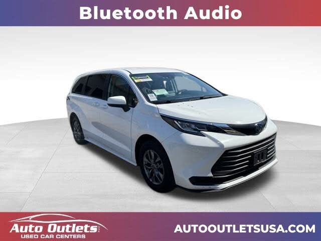 2023 Toyota Sienna LE 8-Passenger AWD