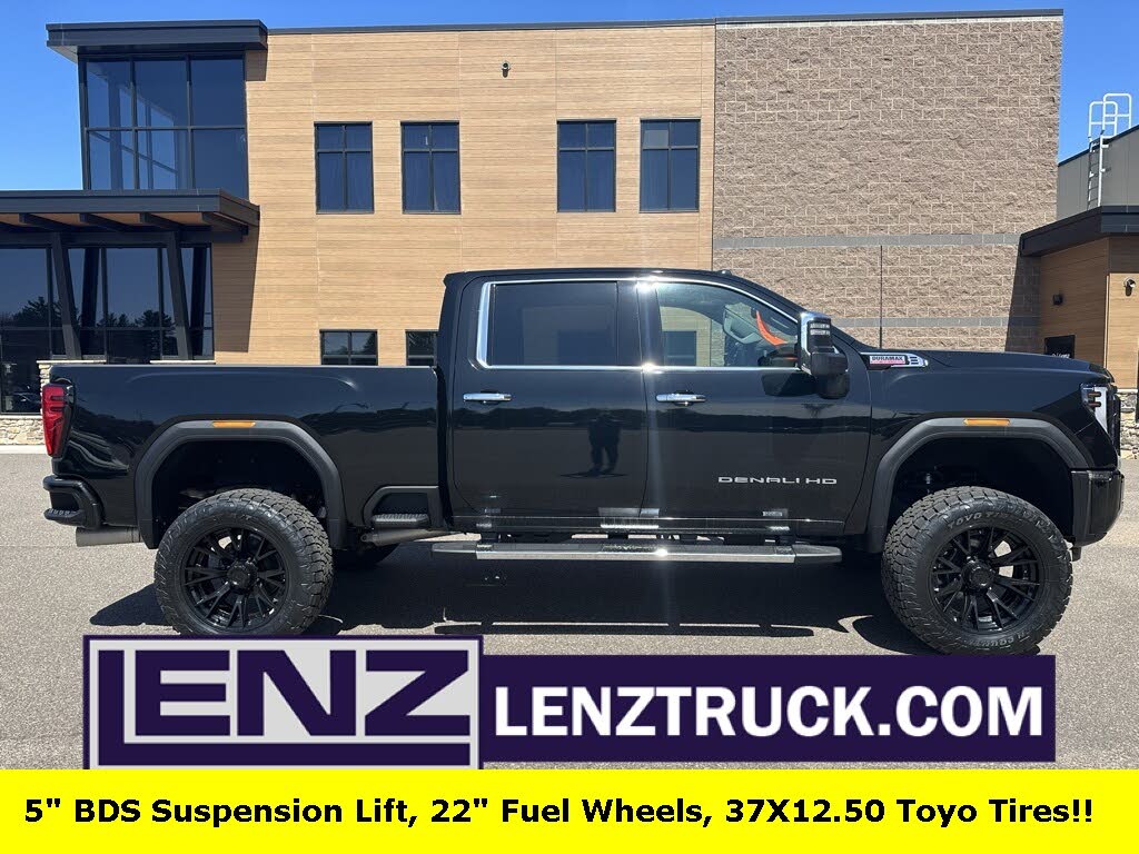 2024 GMC Sierra 2500HD Denali Crew Cab 4WD