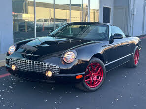 Ford Thunderbird Deluxe RWD