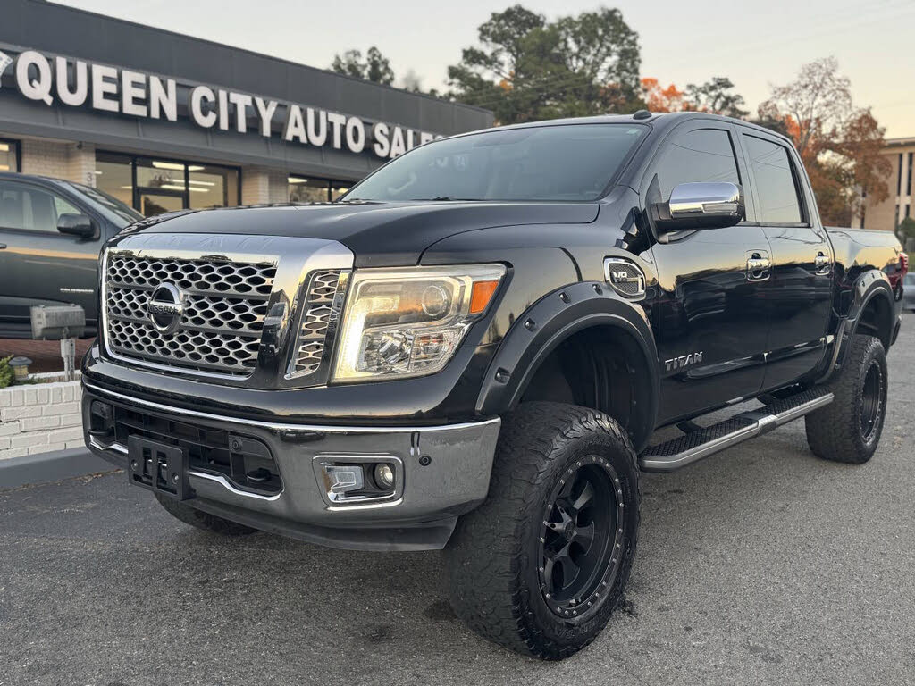 2017 Nissan Titan SL Crew Cab 4WD