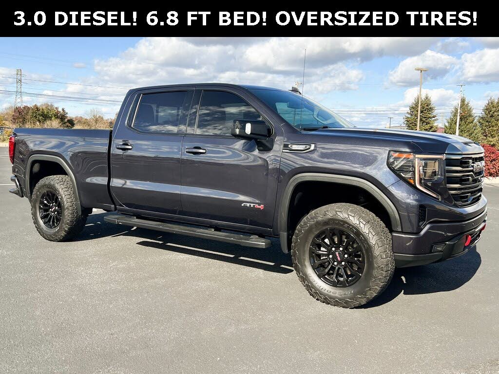 2022 GMC Sierra 1500 AT4 Crew Cab 4WD