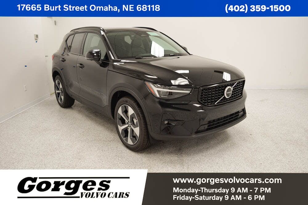 2026 Volvo XC40 B5 Plus AWD