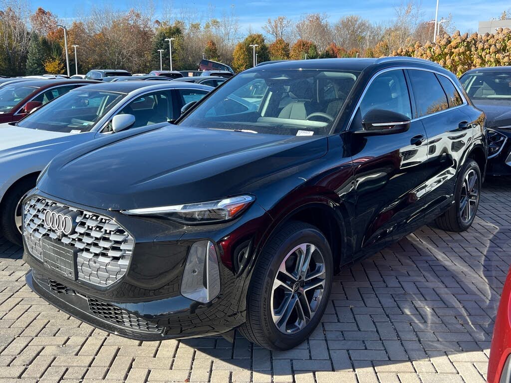 2025 Audi Q5 quattro Premium Plus 40 TFSI