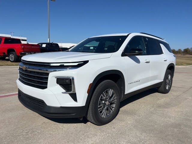2025 Chevrolet Traverse LT FWD