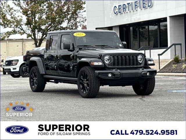 2025 Jeep Gladiator NightHawk Crew Cab 4WD