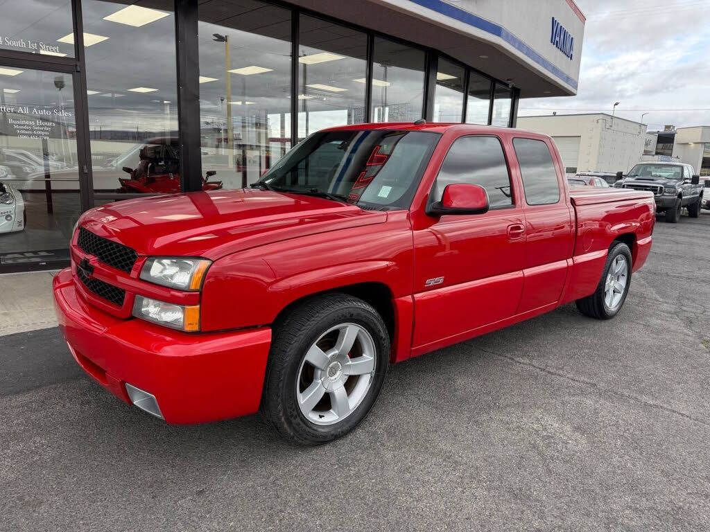2004 Chevrolet Silverado SS Extended Cab AWD