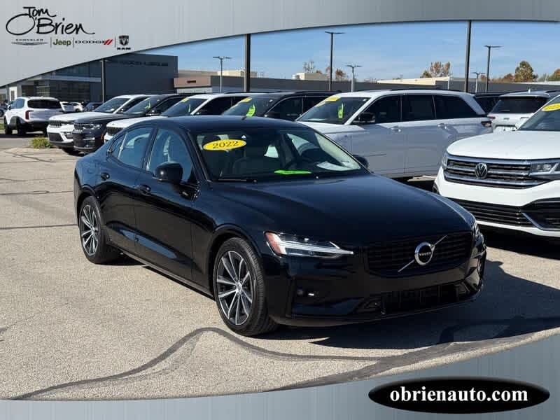 2022 Volvo S60 B5 Momentum AWD
