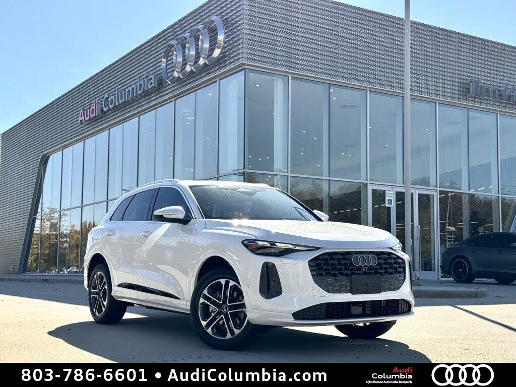 2025 Audi Q5 quattro Premium 40 TFSI