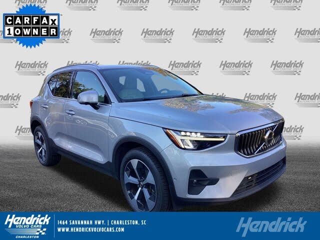 2023 Volvo XC40 B5 Plus Bright Theme AWD