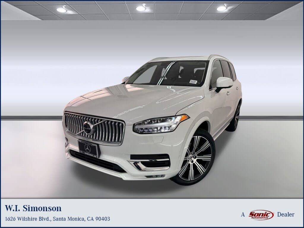 2022 Volvo XC90 T6 Inscription 7-Passenger AWD