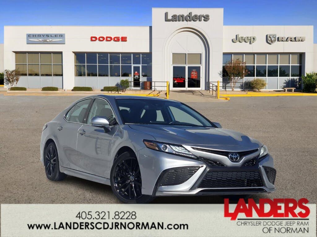 2023 Toyota Camry XSE FWD