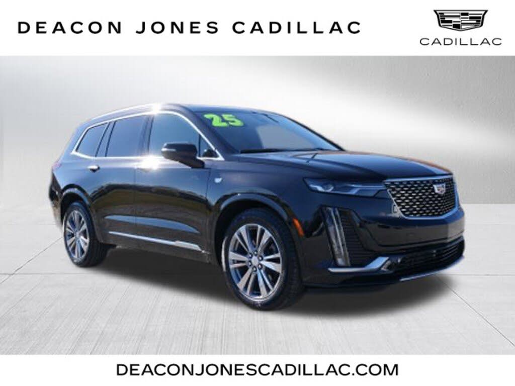 2025 Cadillac XT6 Premium Luxury FWD