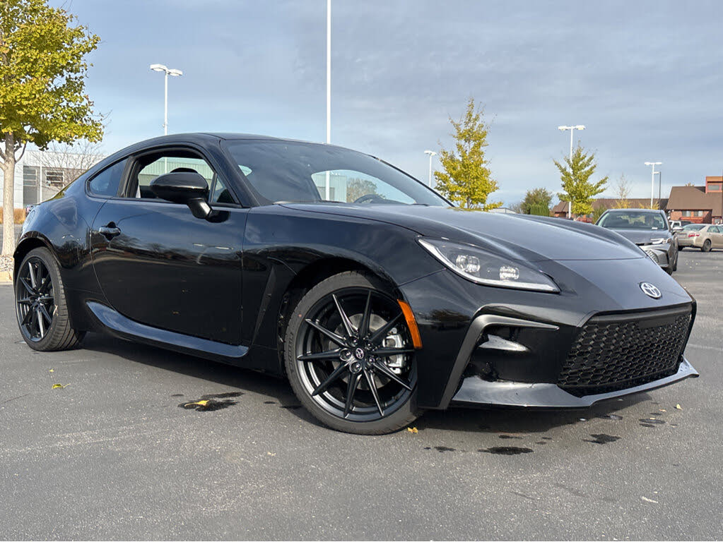 2025 Toyota GR86 Premium RWD