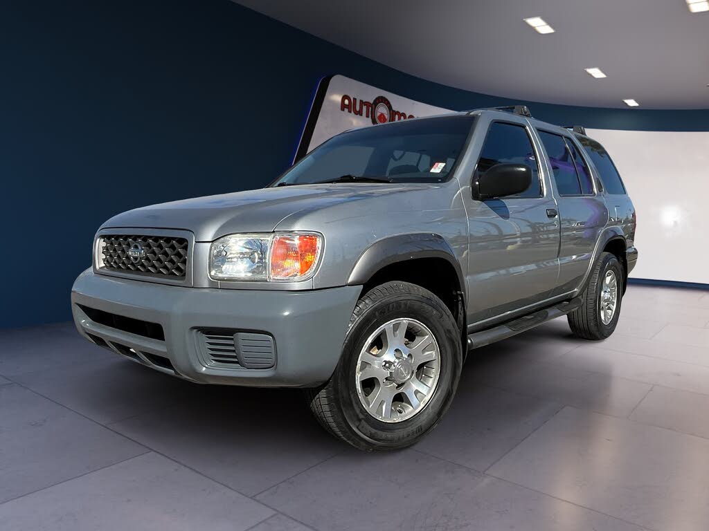 2000 Nissan Pathfinder XE