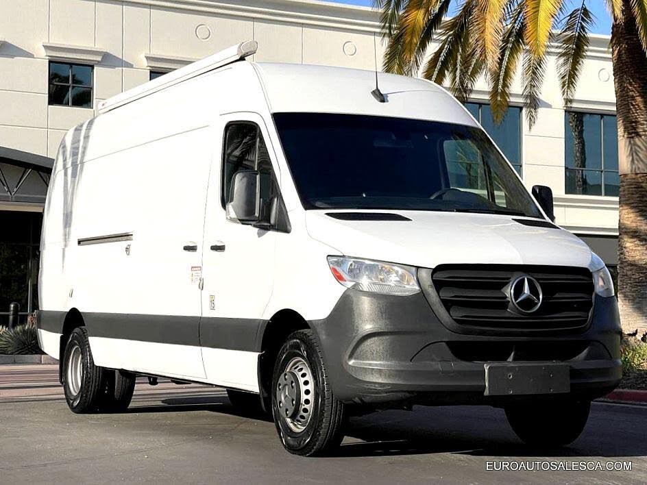 2019 Mercedes-Benz Sprinter 4500 144 V6 High Roof Crew Van RWD