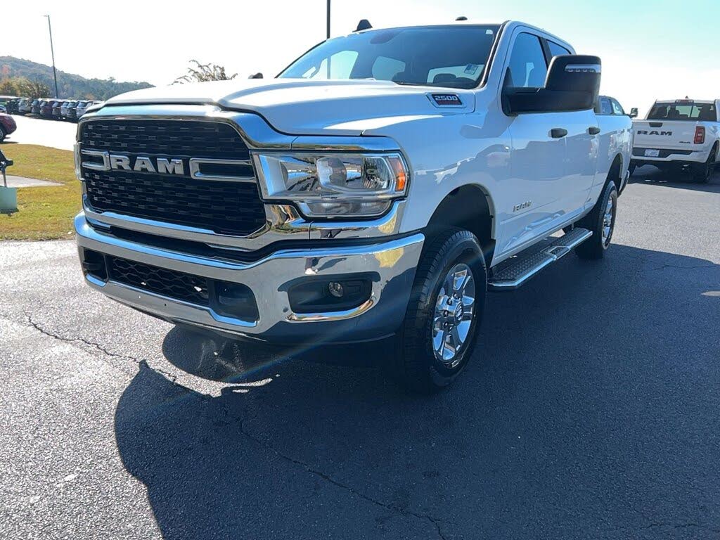 2024 RAM 2500 Big Horn Crew Cab 4WD