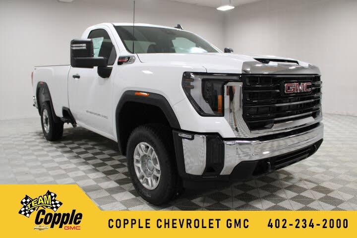 2026 GMC Sierra 2500HD Pro Regular Cab LB 4WD
